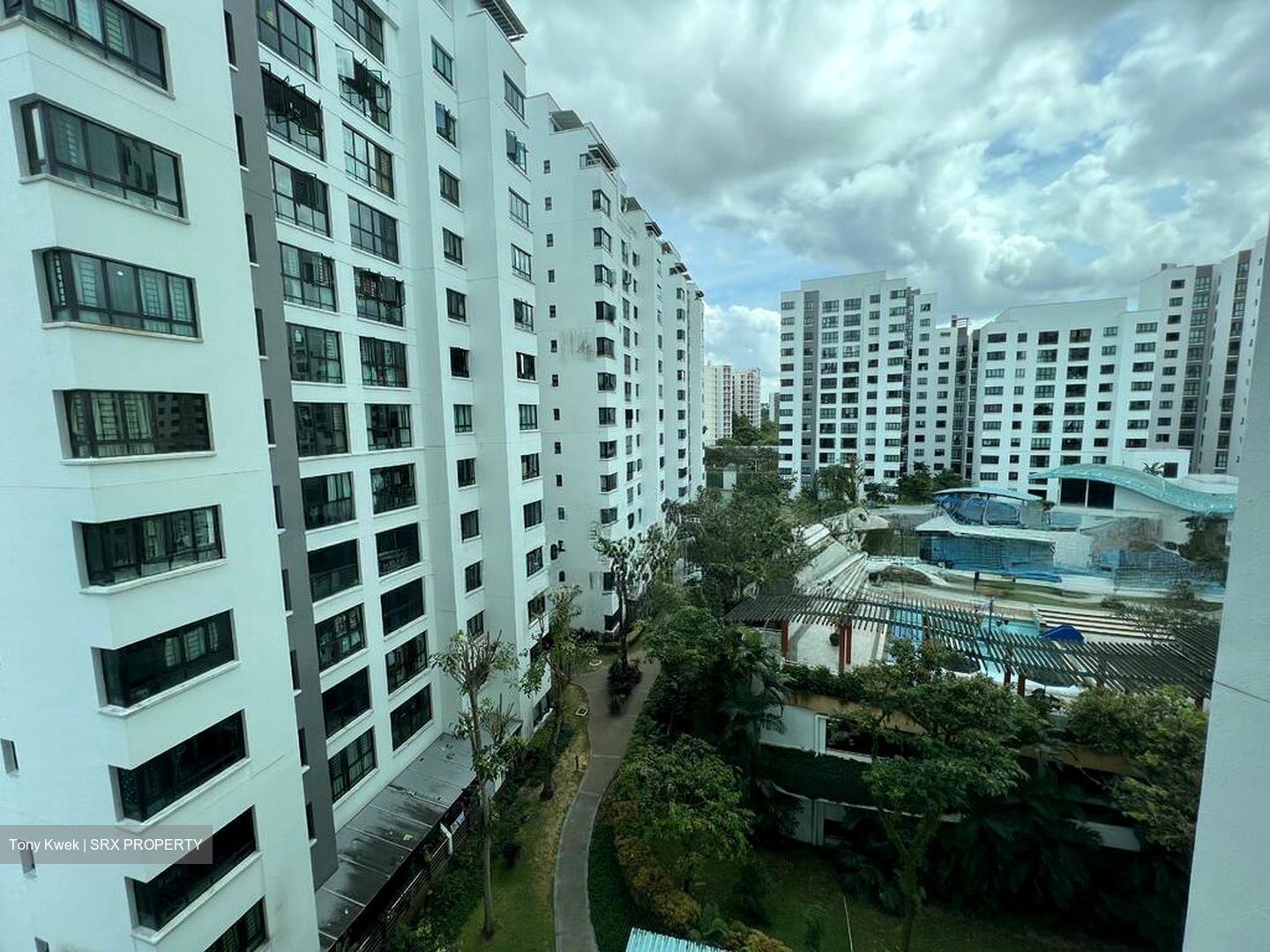 Woodsvale (D25), Condominium #499068321